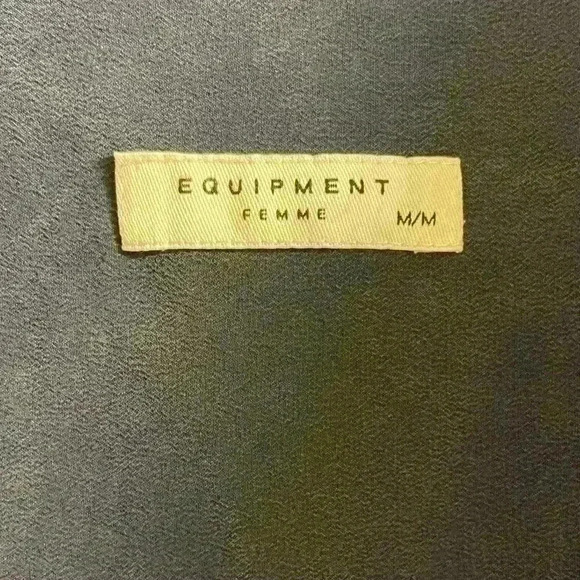 Equipment femme blouse pop over long line 100% silk lace up collar. Medium - Picture 6 of 7